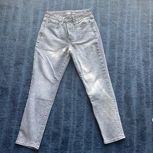 COPY - Size 4 Old Navy gray straight high rise jeans